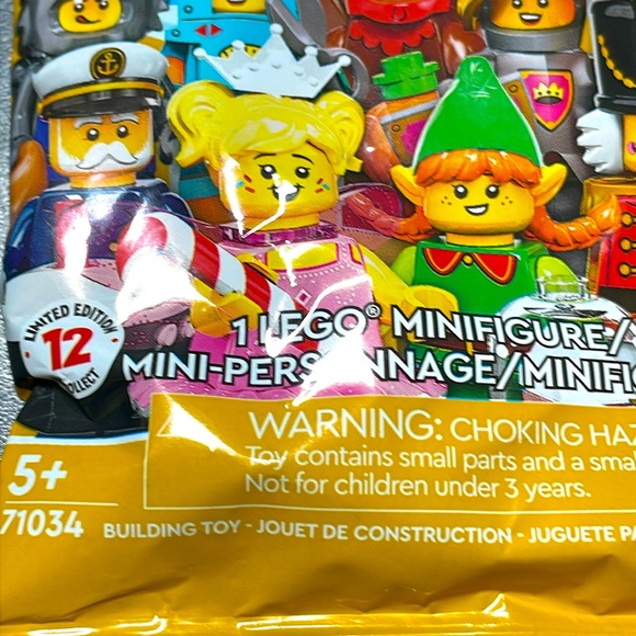 Lego Series 23 Cardboard Robot - Picture 4 of 7